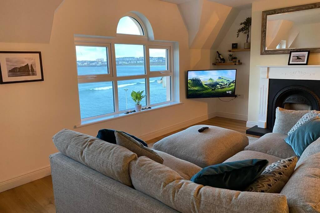 Apartmán Sound Of The Sea - Penthouse In Portrush Exteriér fotografie