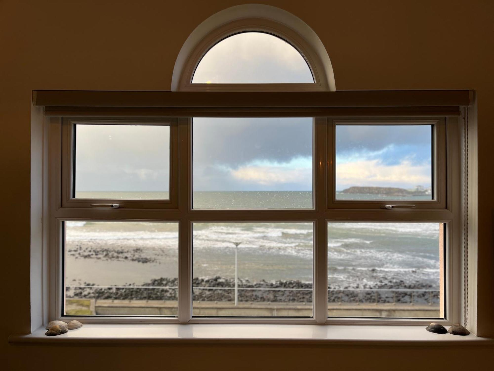 Apartmán Sound Of The Sea - Penthouse In Portrush Exteriér fotografie